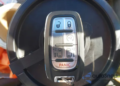 2025 Chrysler Pacifica Select from USA, damaged, VIN 2C4RC1BG2SR578950